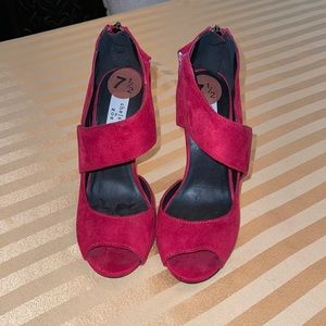 Chelsea & Zoe Red Heels